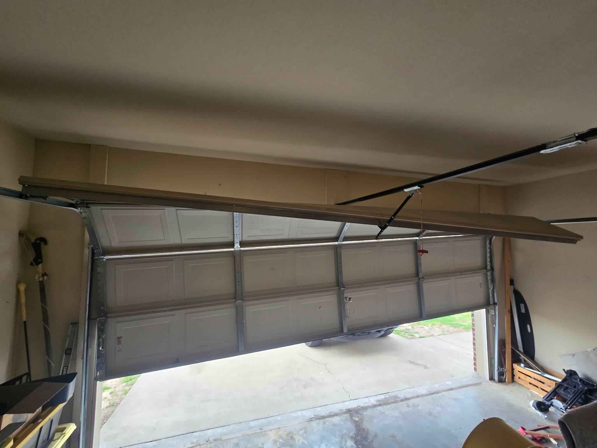 Garage door repair service
